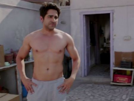 બેવકૂફિયાં ફિલ્મની તસવીરી ઝલક બેવકૂફિયાં ફિલ્મની તસવીરી ઝલક