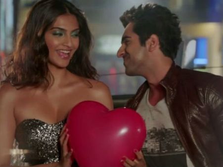 બેવકૂફિયાં ફિલ્મની તસવીરી ઝલક બેવકૂફિયાં ફિલ્મની તસવીરી ઝલક