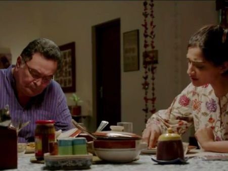 બેવકૂફિયાં ફિલ્મની તસવીરી ઝલક બેવકૂફિયાં ફિલ્મની તસવીરી ઝલક