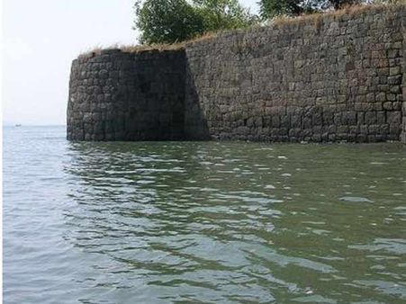 કોલાબા ફોર્ટ