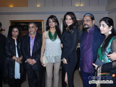 બસ તક મળવી જોઇએ