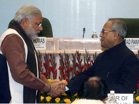 મોદીએ શા માટે પ્રણવ દા પ્રત્યે દાખવી ‘મમતા’?