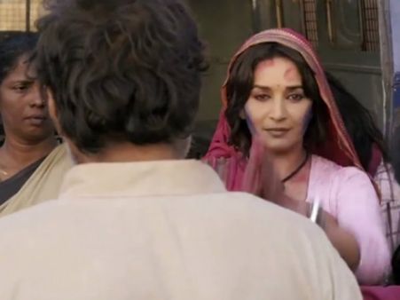 ડાયલૉગ્સ છવાયાં ડાયલૉગ્સ છવાયાં