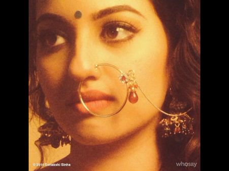 સોનાક્ષીના તેવર સોનાક્ષીના તેવર