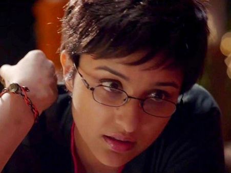 પરિણીતી એક અસામાન્ય યુવતી