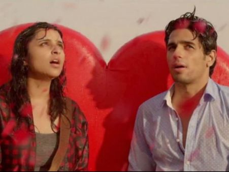 Hasee Toh Phasee Acting Review : પરિણીતી નંબર વન!