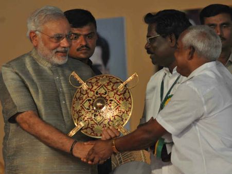 કોચ્ચિમાં મોદીની રેલીમાં માનમહેરામણ, જુઓ તસવીરો