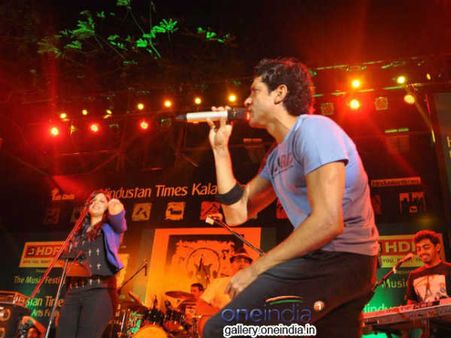 પ્રમોશનમાં વ્યસ્ત ફરહાન