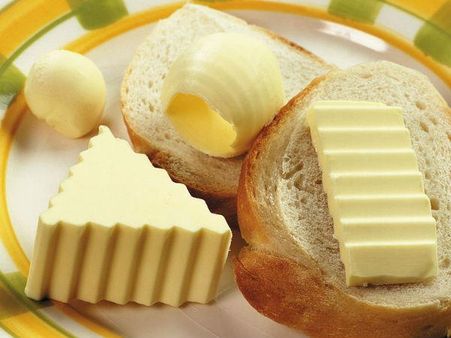 માર્જરીન(નકલી અથવા કુત્રિમ માખણ)