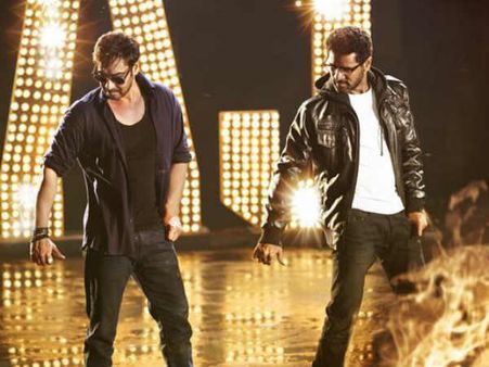 હે પ્રભુ! અજયને પણ ભણાવી દીધી ‘એબીસીડી’ : જુઓ તસવીરો