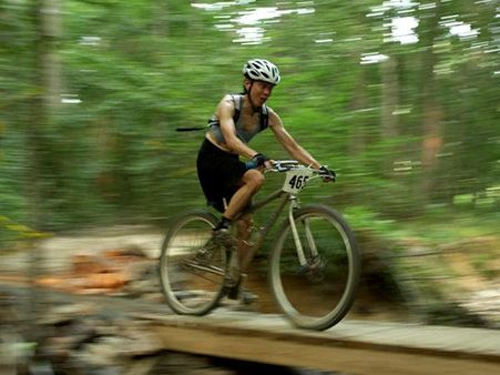 માઉન્ટેન બાઇકિંગ