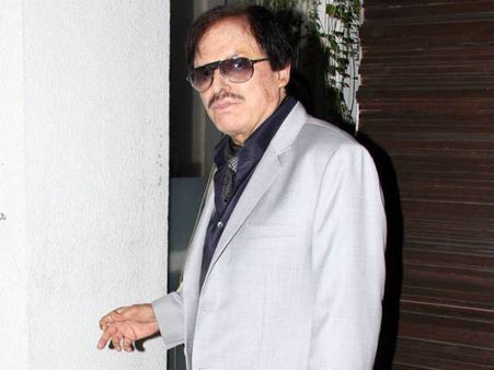 સિમોન ખાનની બર્થ ડે પાર્ટી સિમોન ખાનની બર્થ ડે પાર્ટી