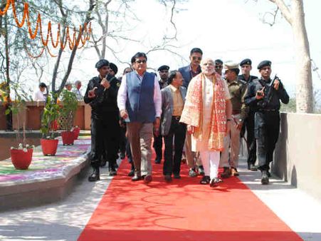 મોદીએ 51 શક્તિપીઠ પ્રાણપ્રતિષ્ઠા કાર્યક્રમનું લોકાર્પણ કર્યુ મોદીએ 51 શક્તિપીઠ પ્રાણપ્રતિષ્ઠા કાર્યક્રમનું લોકાર્પણ કર્યુ