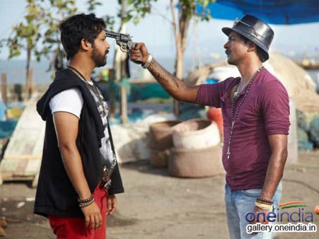 ઢિશકિયાઉં ફિલ્મની તસવીરો