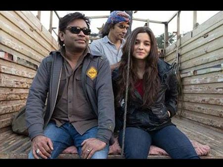 પરમ્પરાગત સંગીતનો સમાવેશ