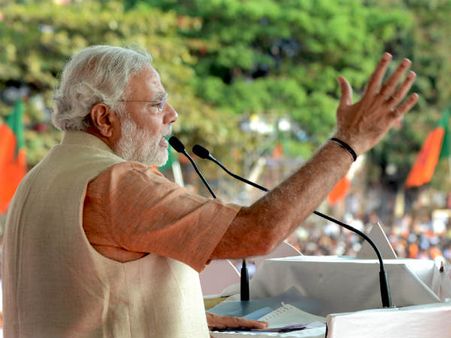 Video: શહેરના વિકાસ અને કેન્સરના દર્દીઓ માટે દોડશે સુરત