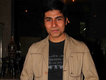 ચૈતન્ય અદીબ