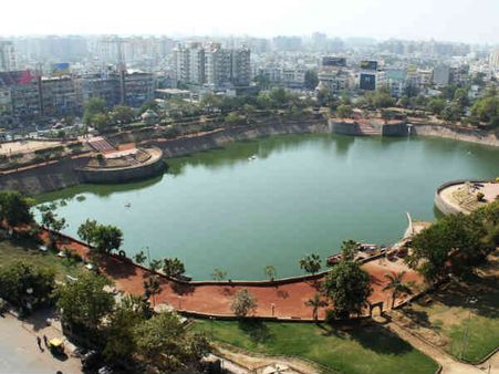 જોવાલાયક સ્થળો 
