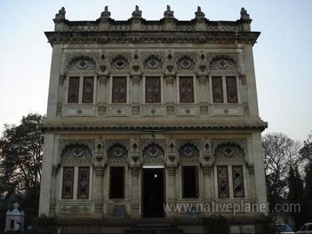 શિંદે છત્રી