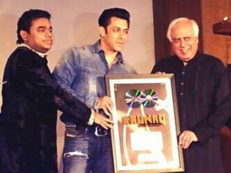 કપિલ બહેતરીન, રહમાન એવરેજ