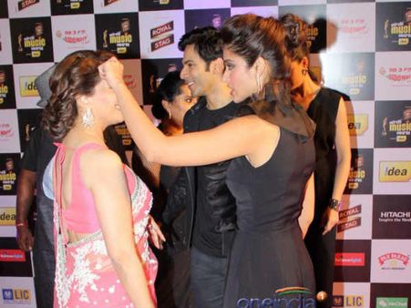 માધુરી-ઇલિયાના માધુરી-ઇલિયાના