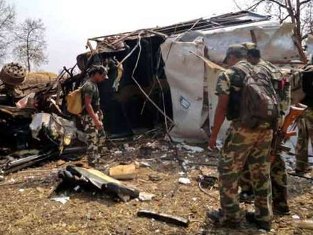 દંતેવાડા: પોલીસદળ પર નક્સલી હુમલો, ઓફિસર સહિત છ પોલીસકર્મી શહીદ