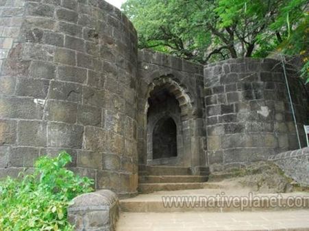 જુન્નર વિશાળનો કિલ્લો