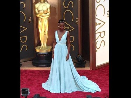 લૂપિટા નાયોગ