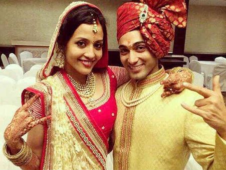 કોર્ટ મૅરેજ બાદ લગ્નની પાર્ટી આપતાં રુસલાન : જુઓ તસવીરો