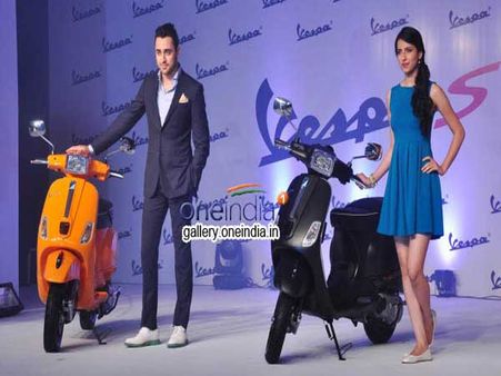 ઇમરાને લોન્ચ કર્યું સ્પોર્ટી વેસ્પા સ્કૂટર