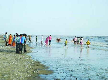 ડુમસ બીચ વોટર્સ