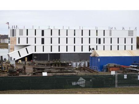 પ્રવાસી એટ્રેક્શન