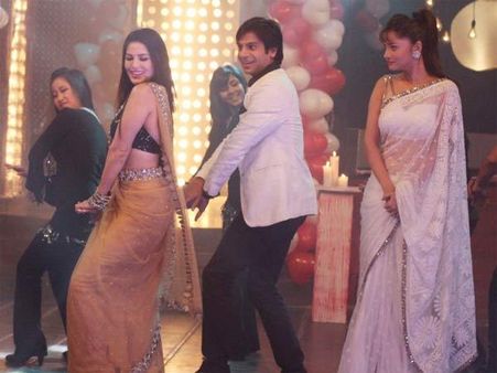 પવિત્ર રિશ્તાના સેટ પર સન્ની