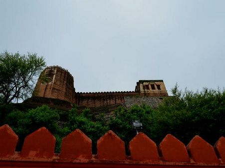 અખ્નુર કિલ્લો