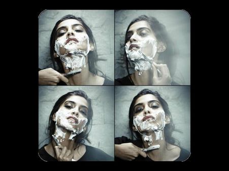 સોનમની વધુ એક બેવકૂફિયાં