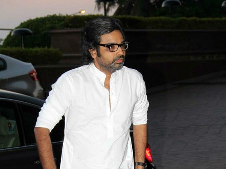 બૉબી ચાવલાના બેસણામાં બૉલીવુડ બૉબી ચાવલાના બેસણામાં બૉલીવુડ