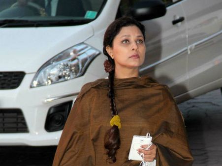 બૉબી ચાવલાના બેસણામાં બૉલીવુડ બૉબી ચાવલાના બેસણામાં બૉલીવુડ