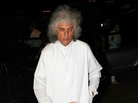 બૉબી ચાવલાના બેસણામાં બૉલીવુડ બૉબી ચાવલાના બેસણામાં બૉલીવુડ