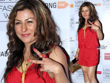 લૅક્મે ફૅશન વીક સમર રિસોર્ટ 2014 લૅક્મે ફૅશન વીક સમર રિસોર્ટ 2014