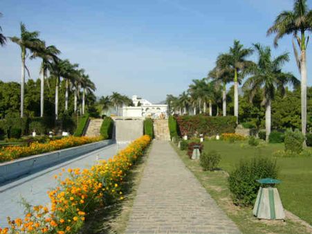 સાફ-સફાઇ અને સ્વચ્છતા સાફ-સફાઇ અને સ્વચ્છતા