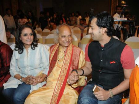 હમનશીન લૉન્ચિંગ ઇવેંટ હમનશીન લૉન્ચિંગ ઇવેંટ