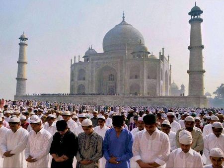 બકરીઇદના દિવસે તાજ 