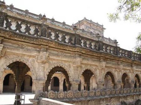 નવલખા મહેલ