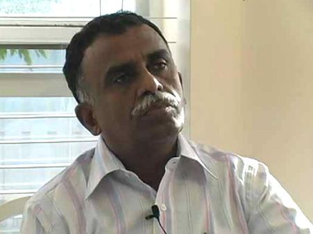 ગુજરાતના પૂર્વ DGP આરબી શ્રીકુમાર આપમાં જોડાયા