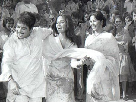 જબ હમને ખેલી થી હોલી...