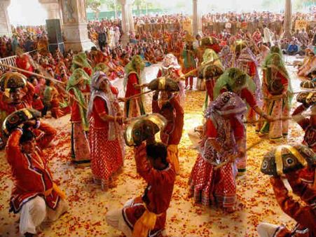 જયપુરની લઠ્ઠમાર હોળી