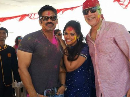 હોળીના રંગે રંગાયું બૉલીવુડ