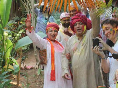 શબાના-જાવેદના ઘરે હોળી સમરાંગણ