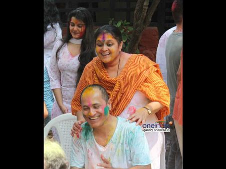 શબાના-જાવેદના ઘરે હોળી સમરાંગણ