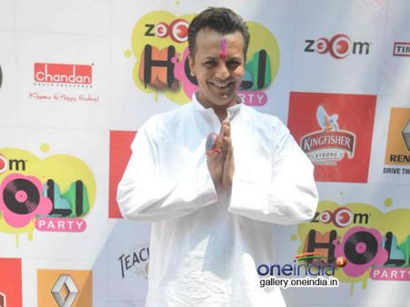 ઝૂમ હોળી પાર્ટી